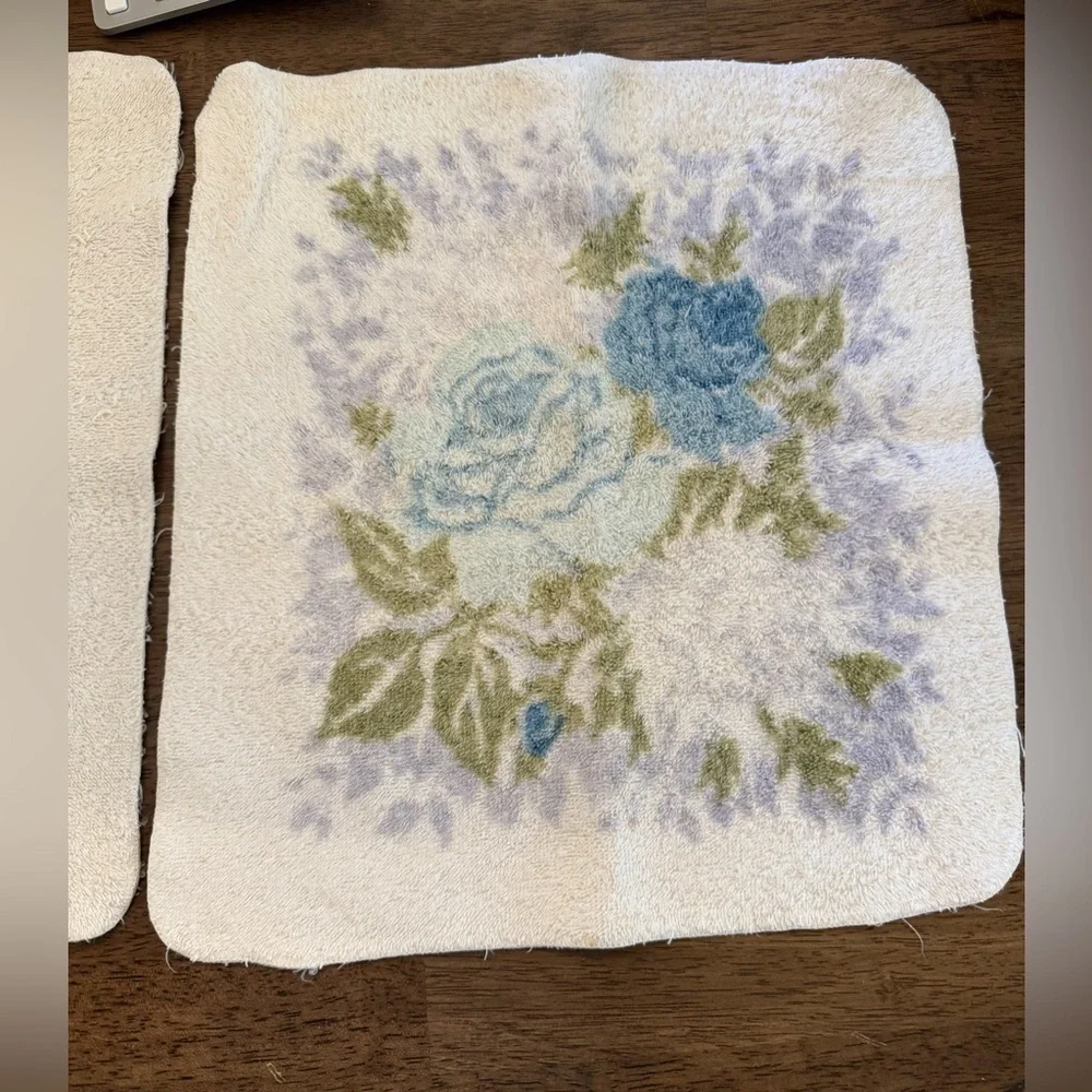 Vintage Floral Oversized Washcloth X2 Blue Rose Pattern Fieldcrest Royal Velvet